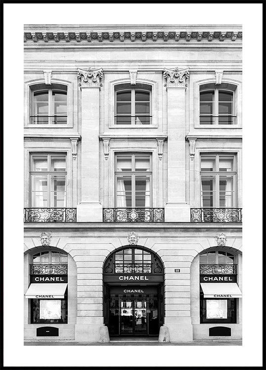 Poster in bianco e nero della boutique Chanel di Parigi