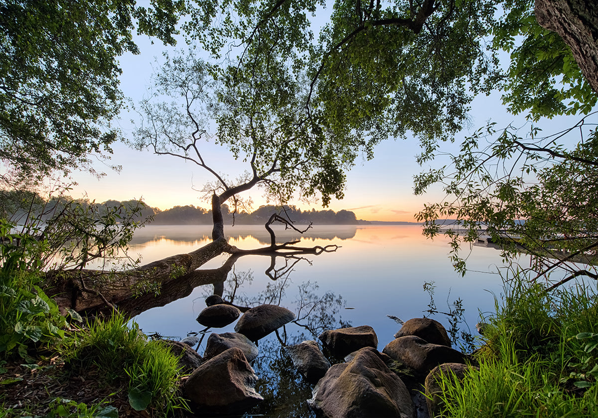 Poster con vista sul lago