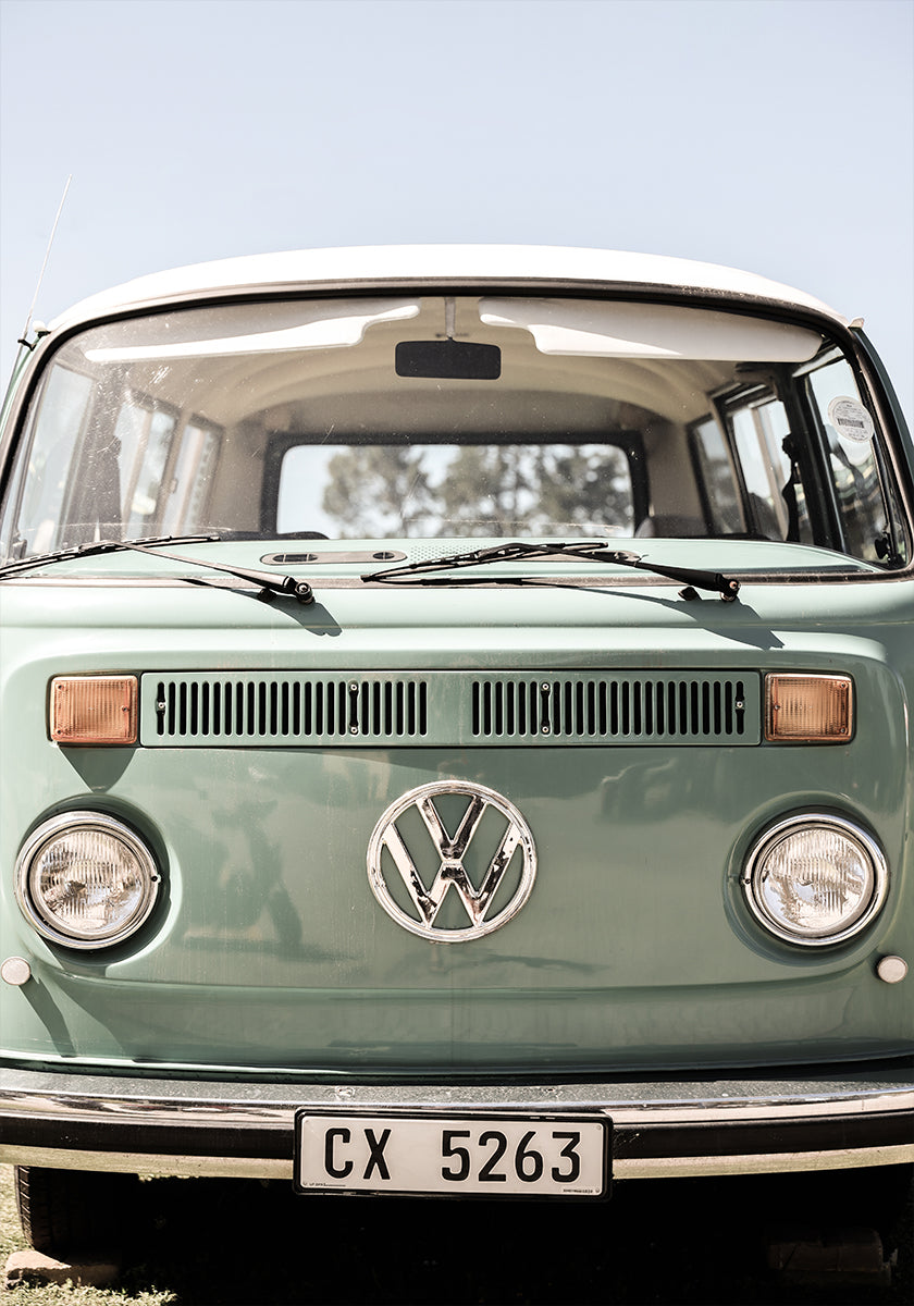 Poster di automobili dal design classico in tenui toni verdi