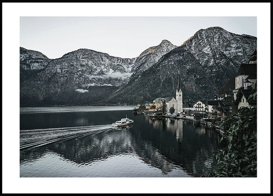 Manifesto di riflessione del sereno villaggio di montagna