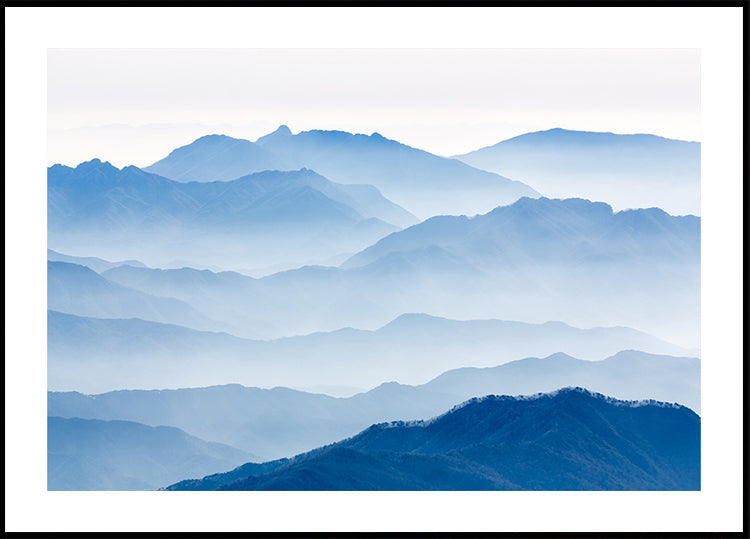 Poster di Montagne Nebbiose