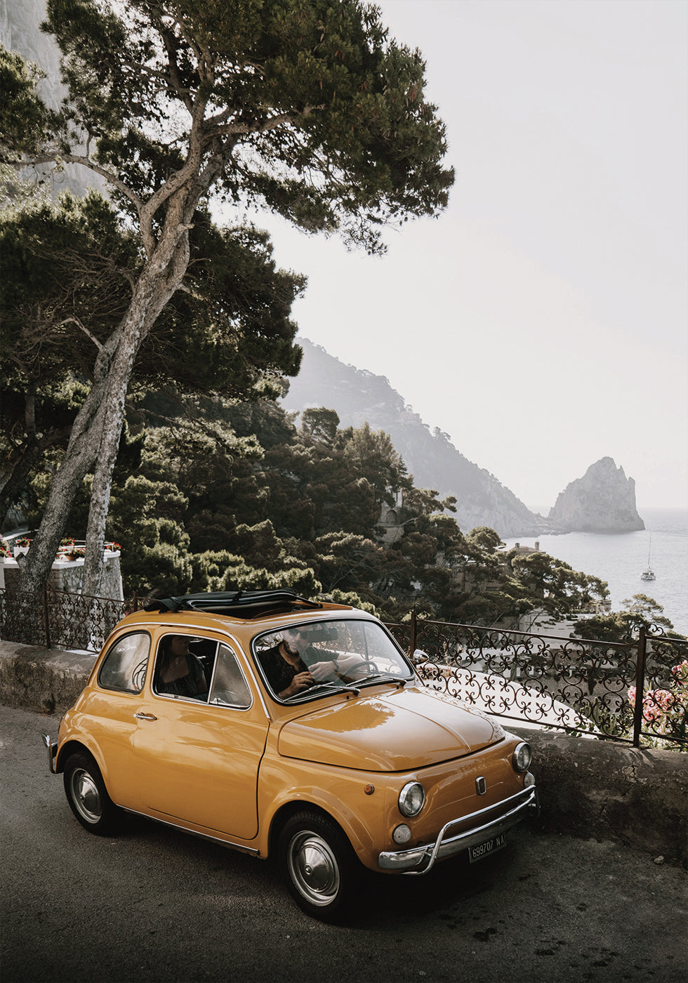 Little Orange Car in Capri Portrait Plakat - Posterbox.dk