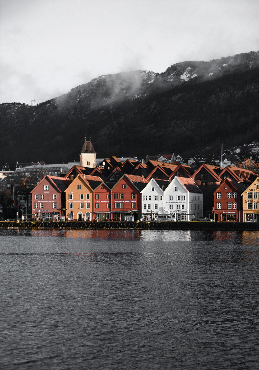 Poster sul lungomare di Bryggen, Norvegia