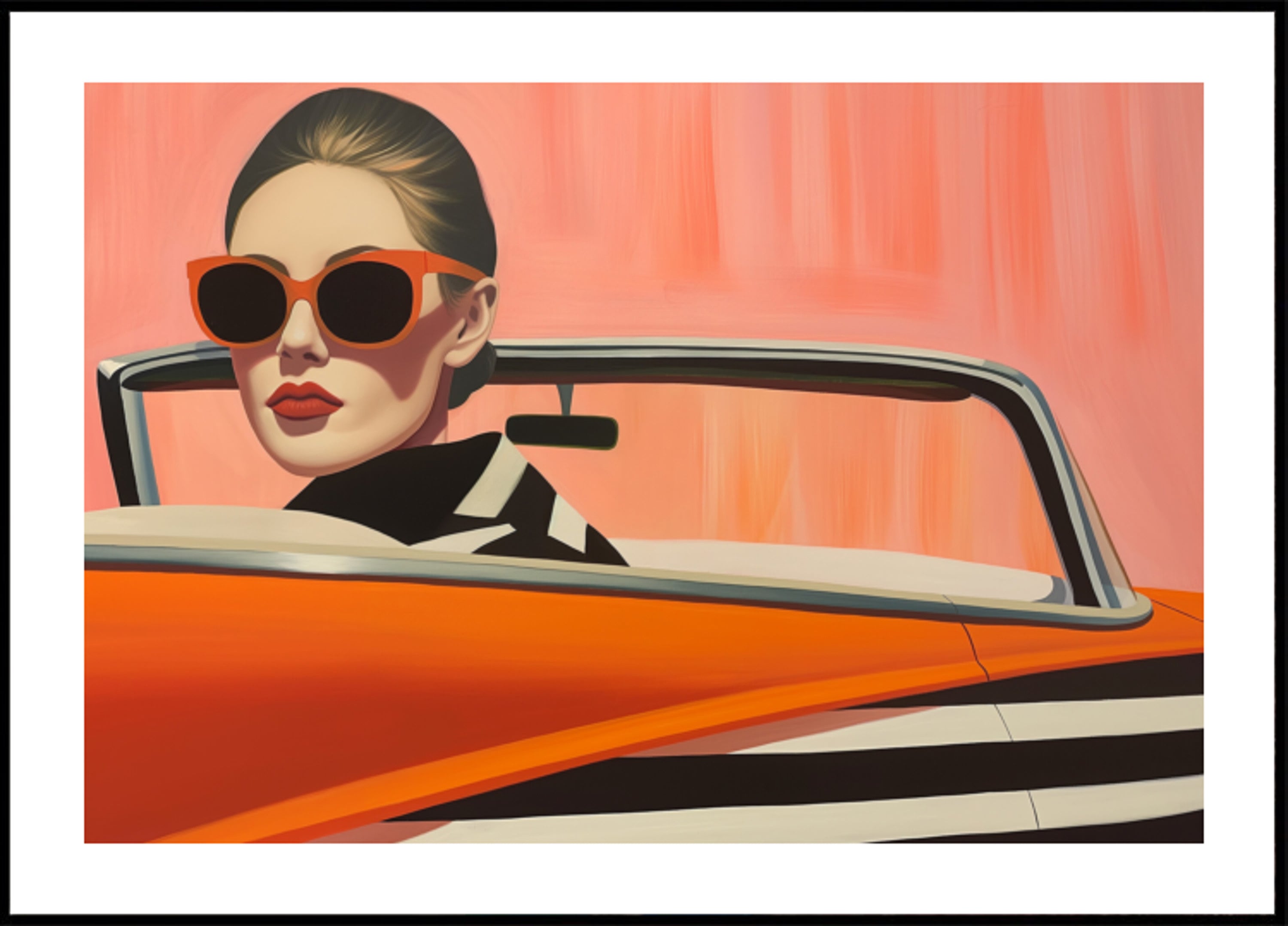 Automobile arancione della donna alla moda