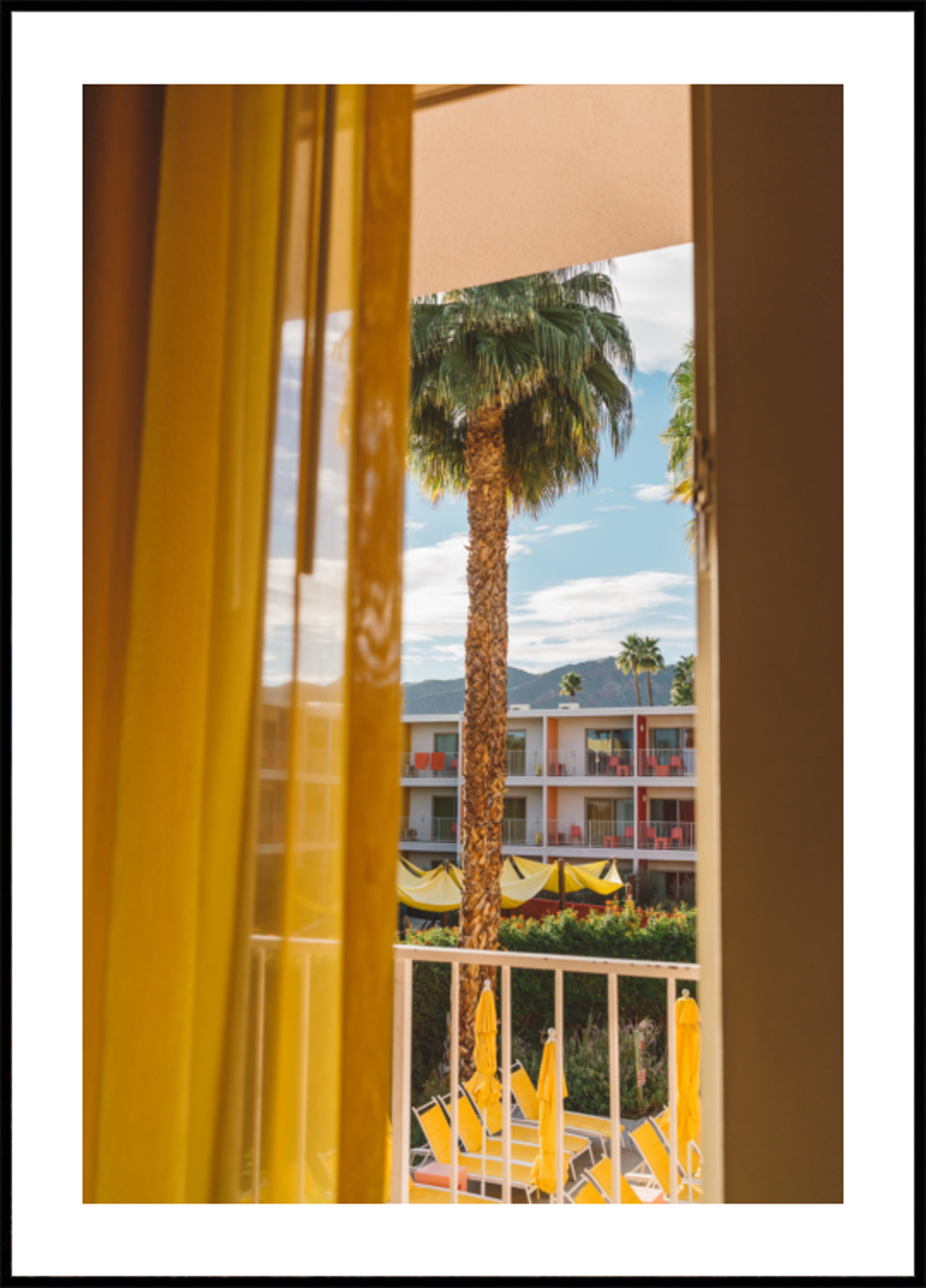 Vista sul resort sulle palme