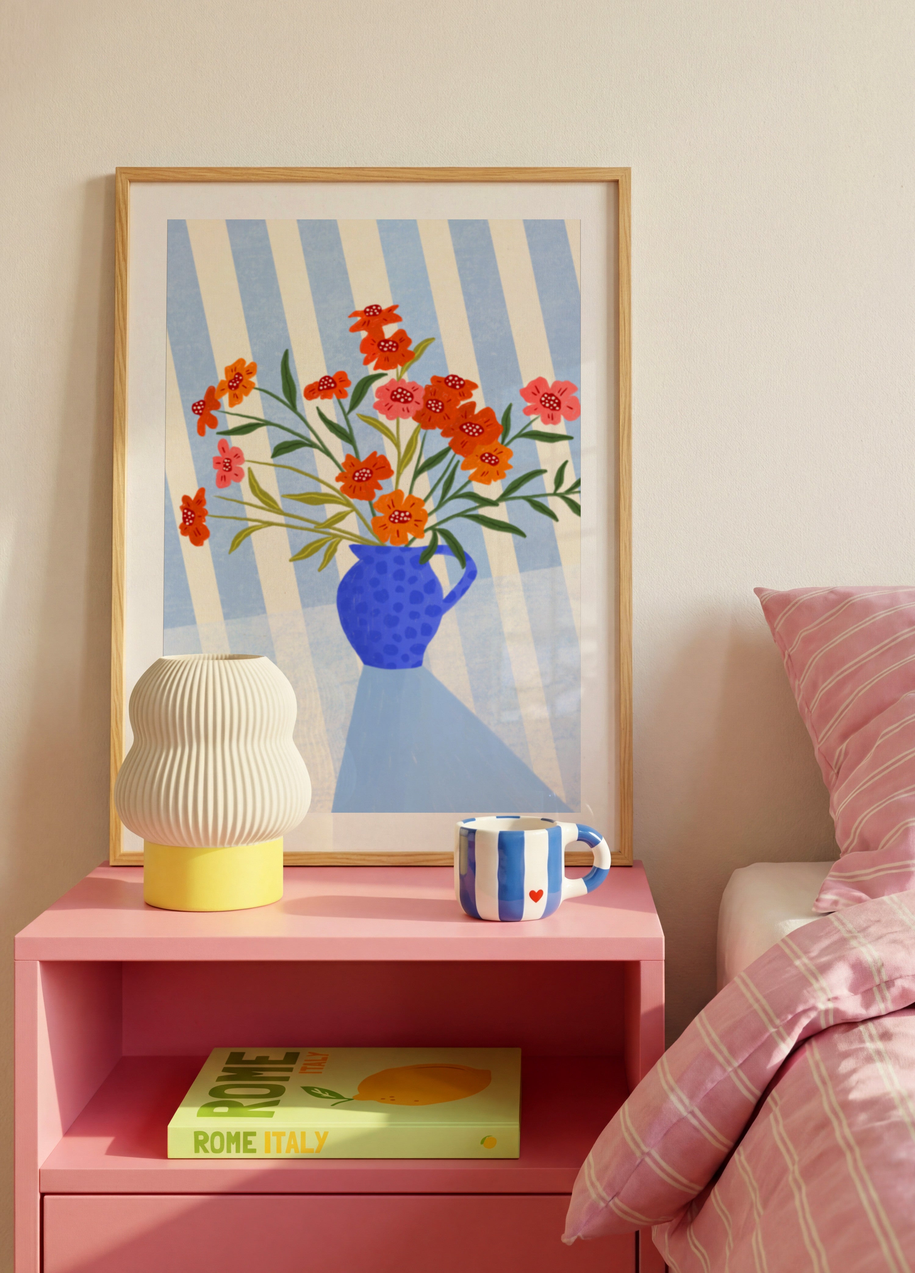 Brocca floreale allegra