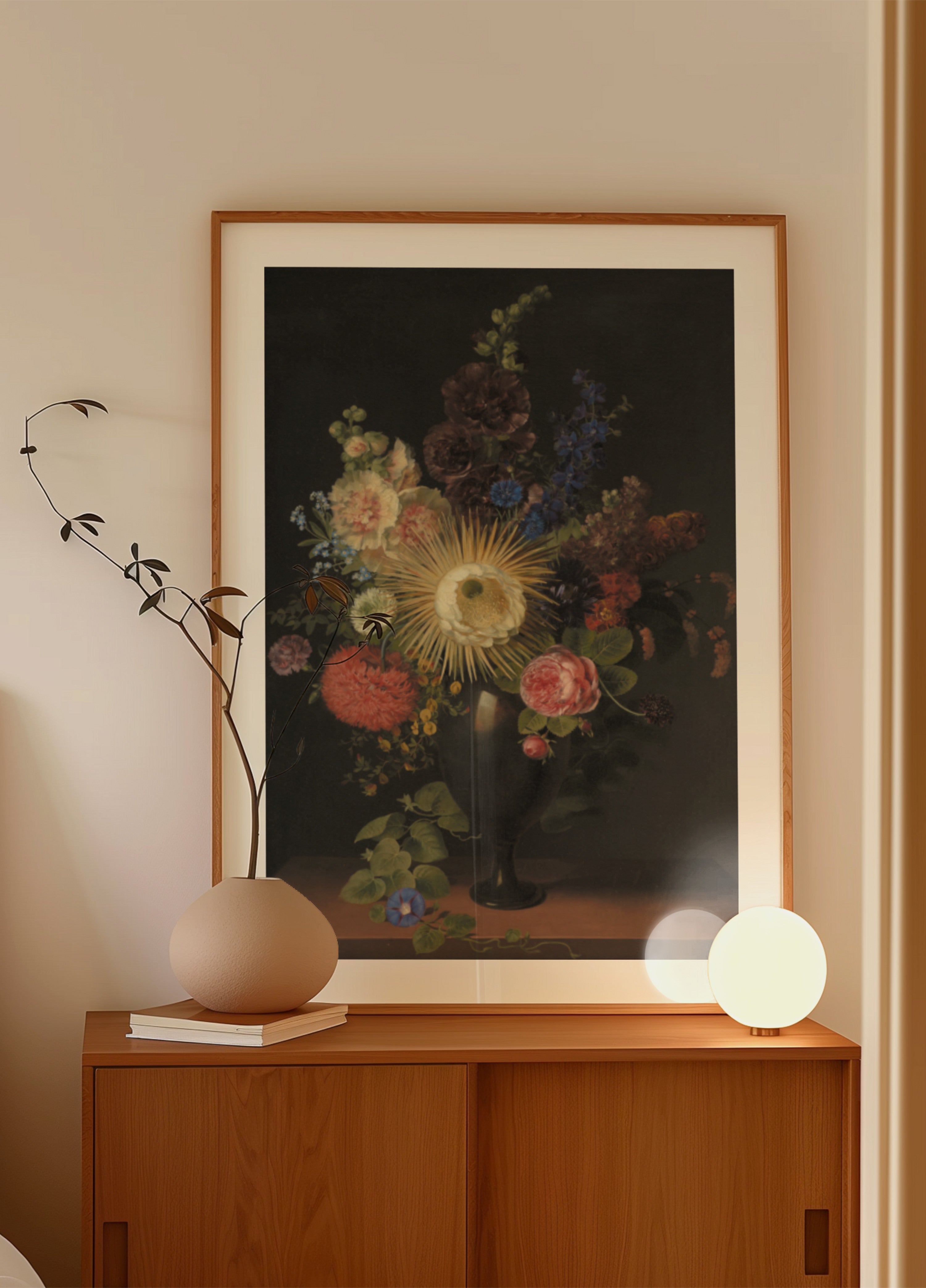 Un vaso in porfido con cactus grandiflora e altri fiori di C. D. Fritzsch
