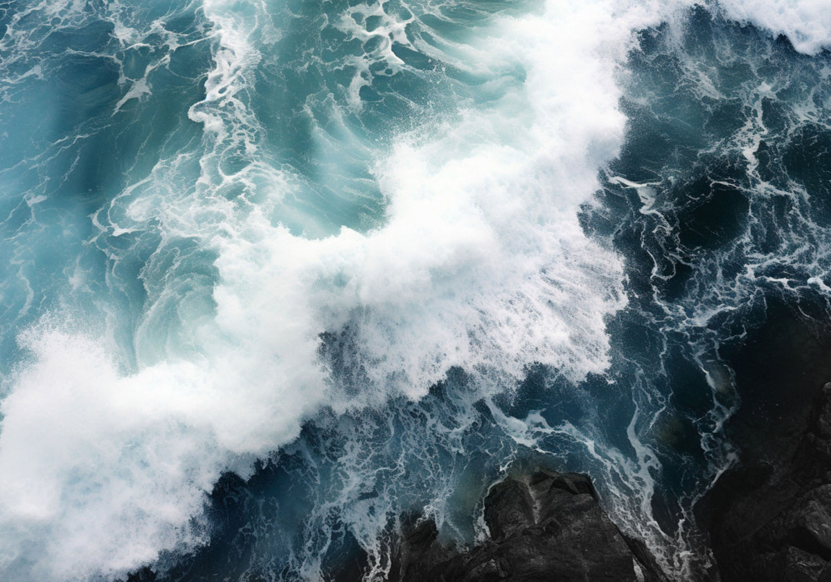 Onde dell'oceano che si infrangono