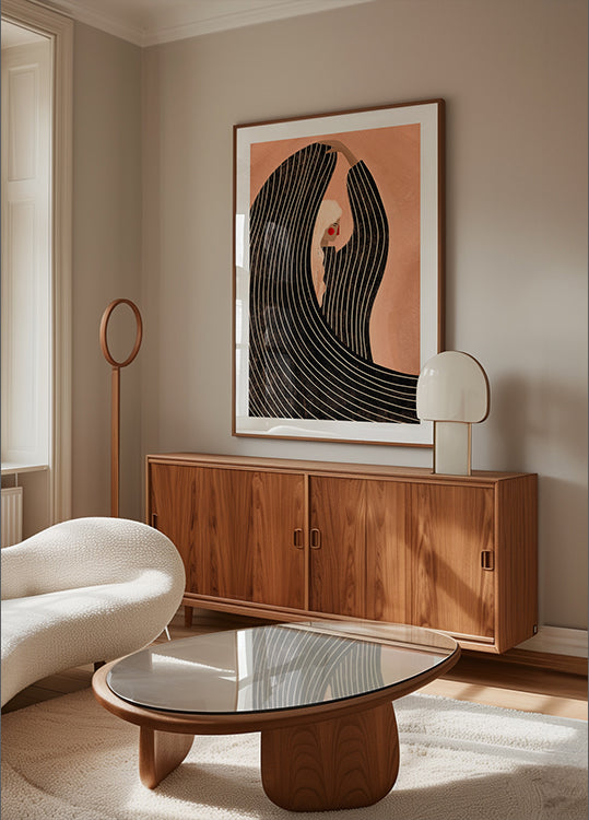 Il poster della donna con il vestito nero