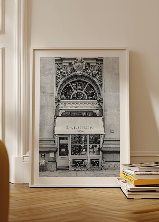 "Poster con vista sul tranquillo villaggio costiero"