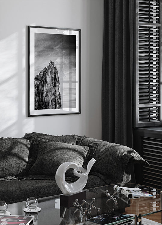 Poster in equilibrio tra terra e cielo