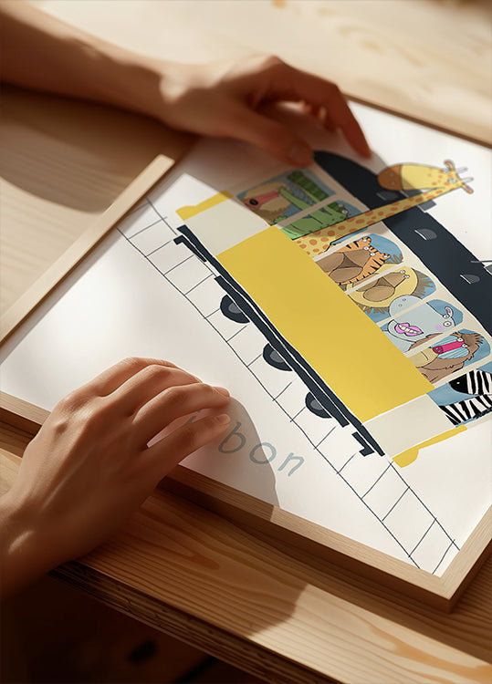 Poster del famoso tram giallo di Lisbona con animali della giungla di Carla Daly