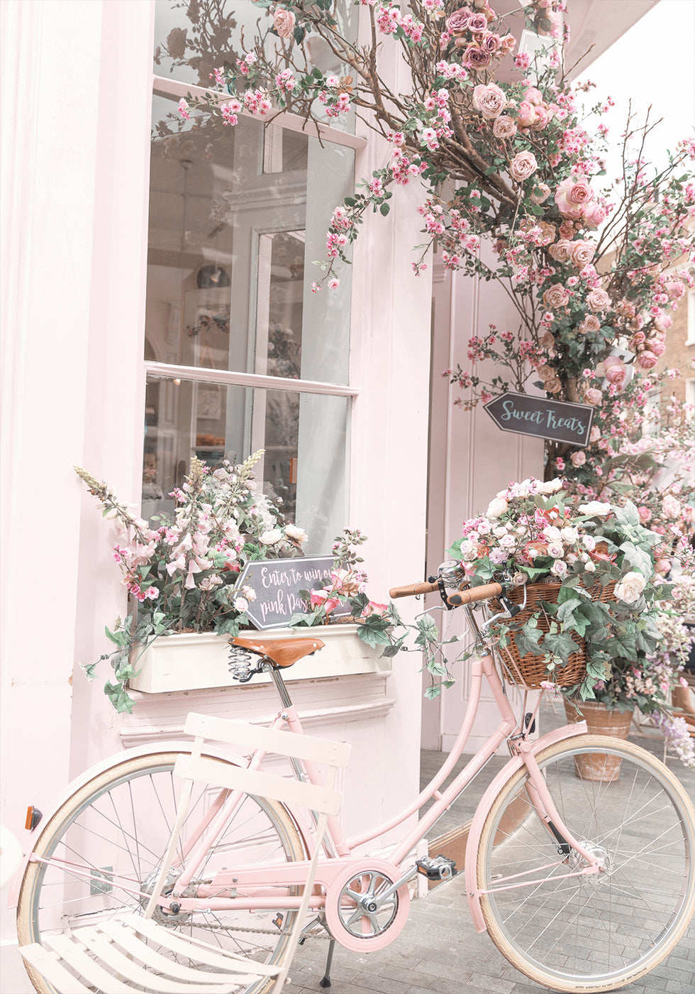 Pink Bicycle with Flowers Plakat - Posterbox.dk