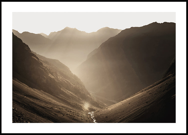 Valley of Calm at Sunrise Plakat - Posterbox.dk