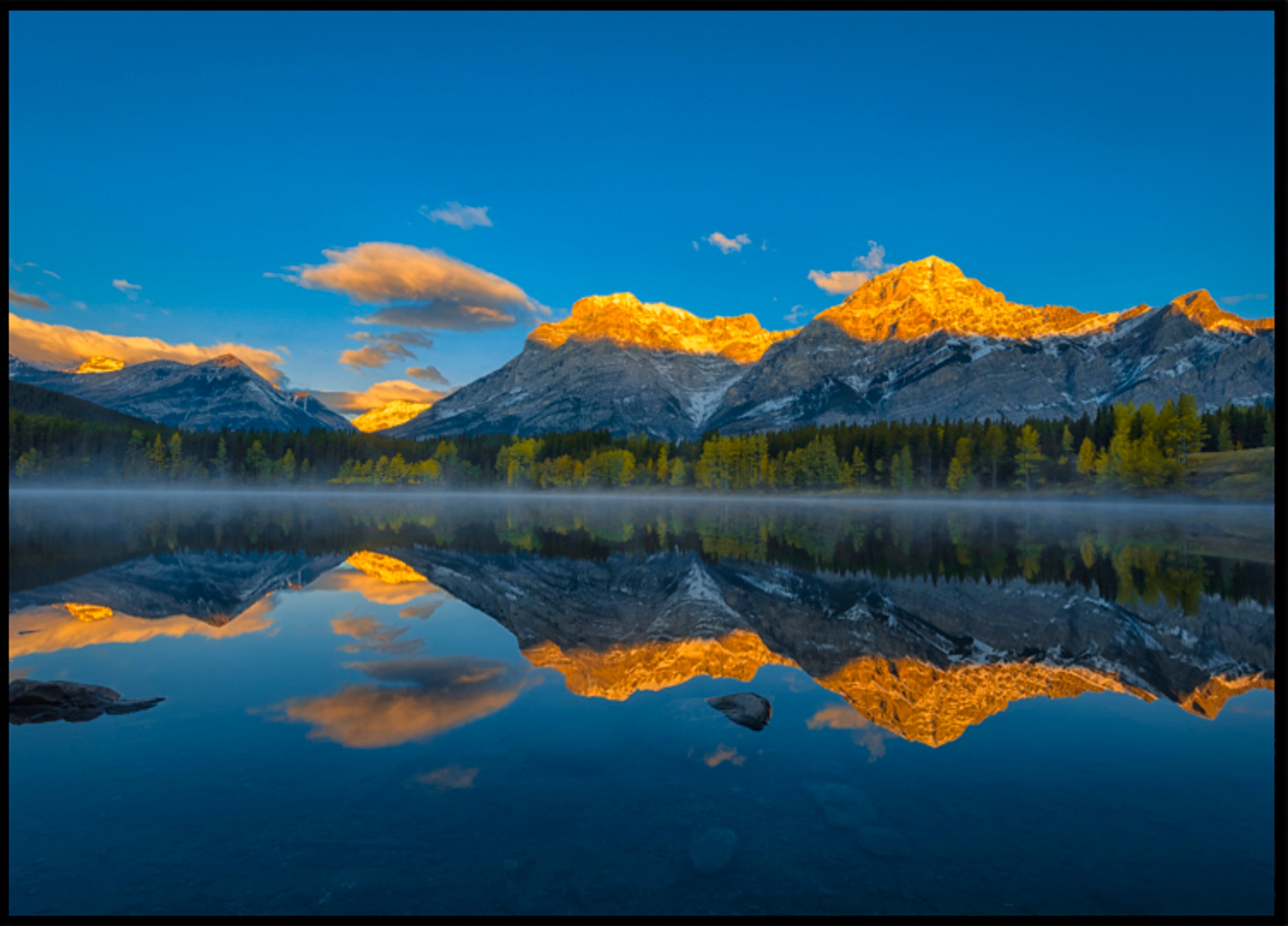 Riflessi della Montagna d'Oro