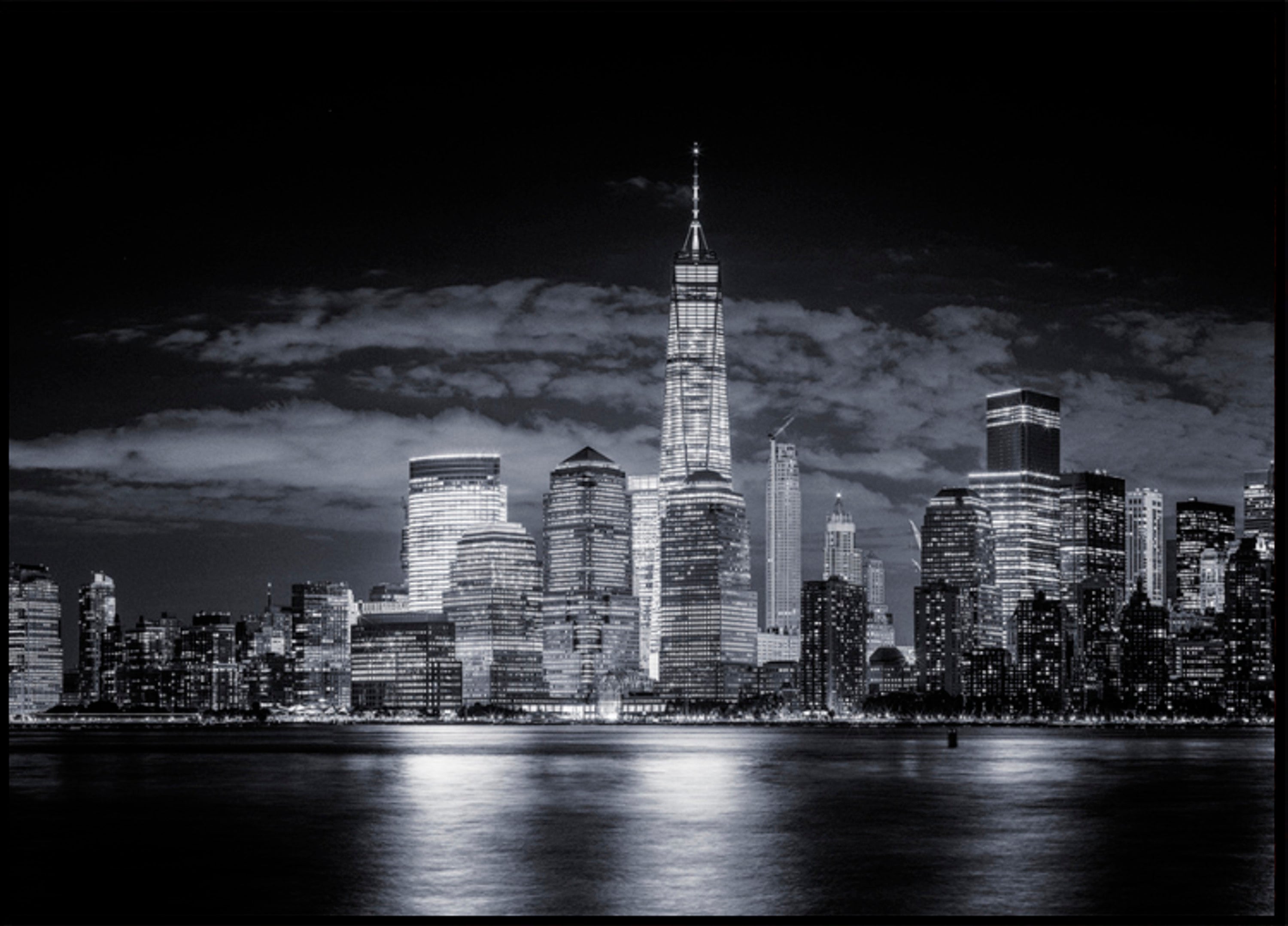 Orizzonte notturno di New York City