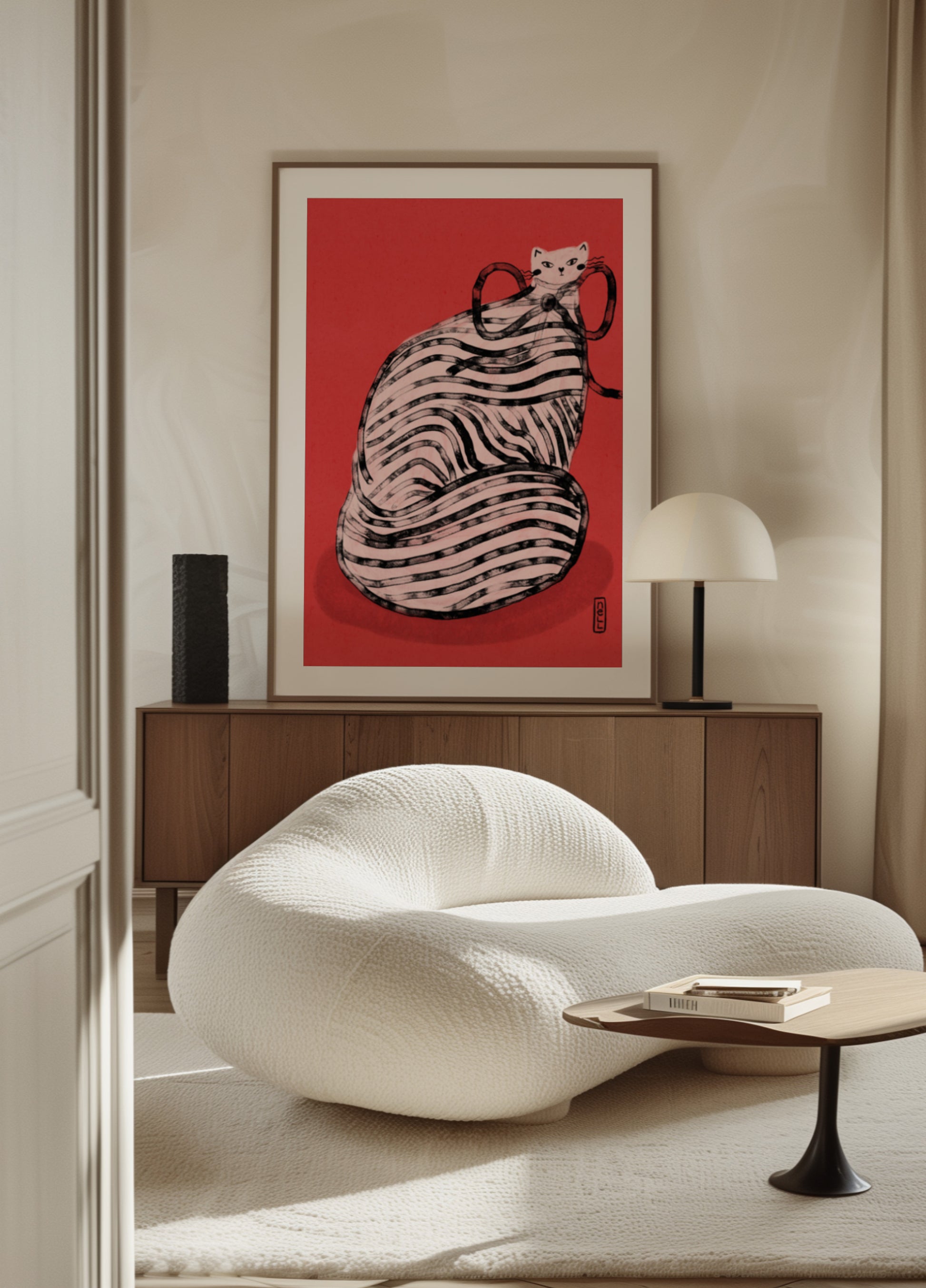 Gatto stravagante a strisce rosse