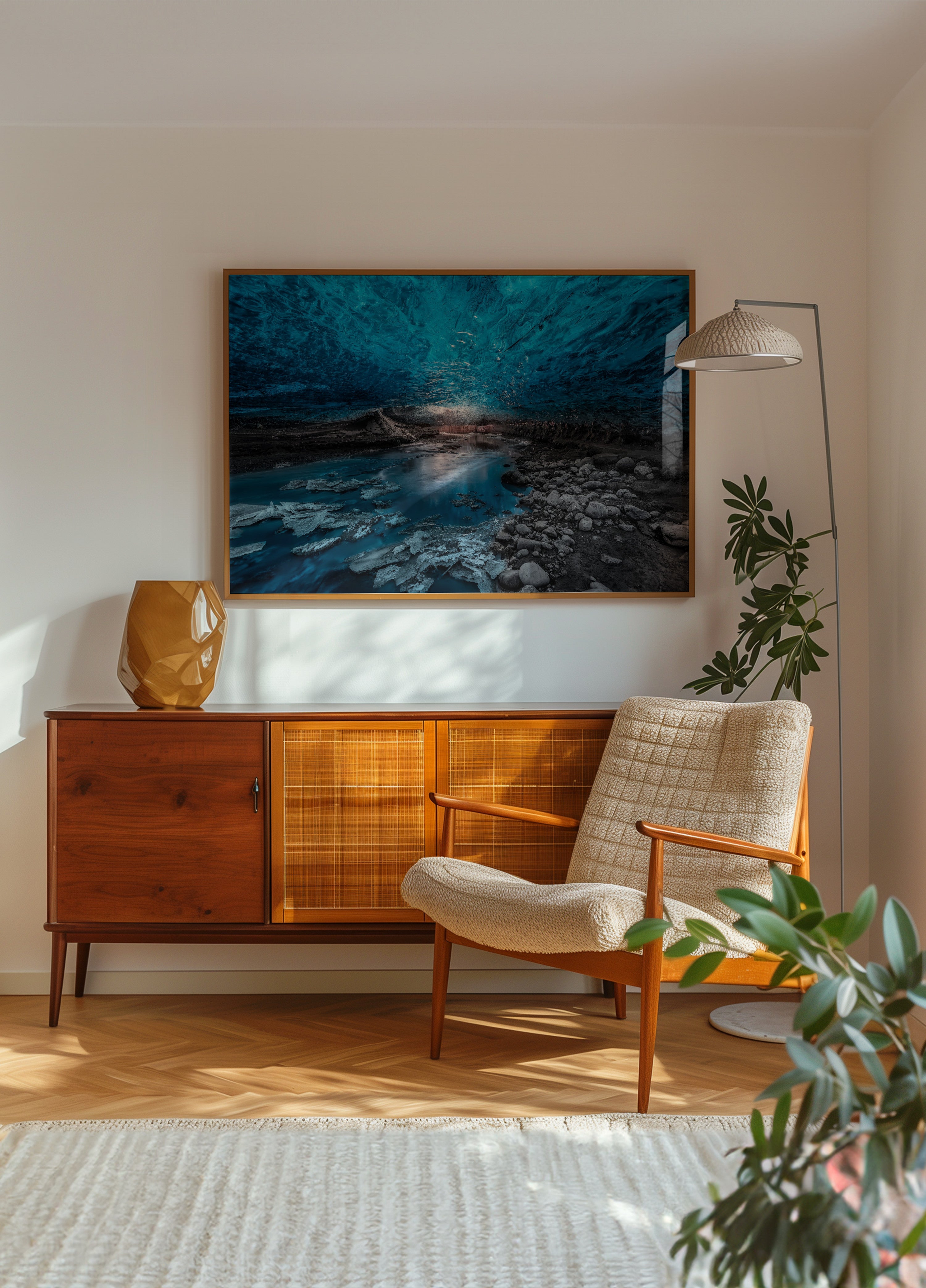 Flusso della grotta di ghiaccio blu