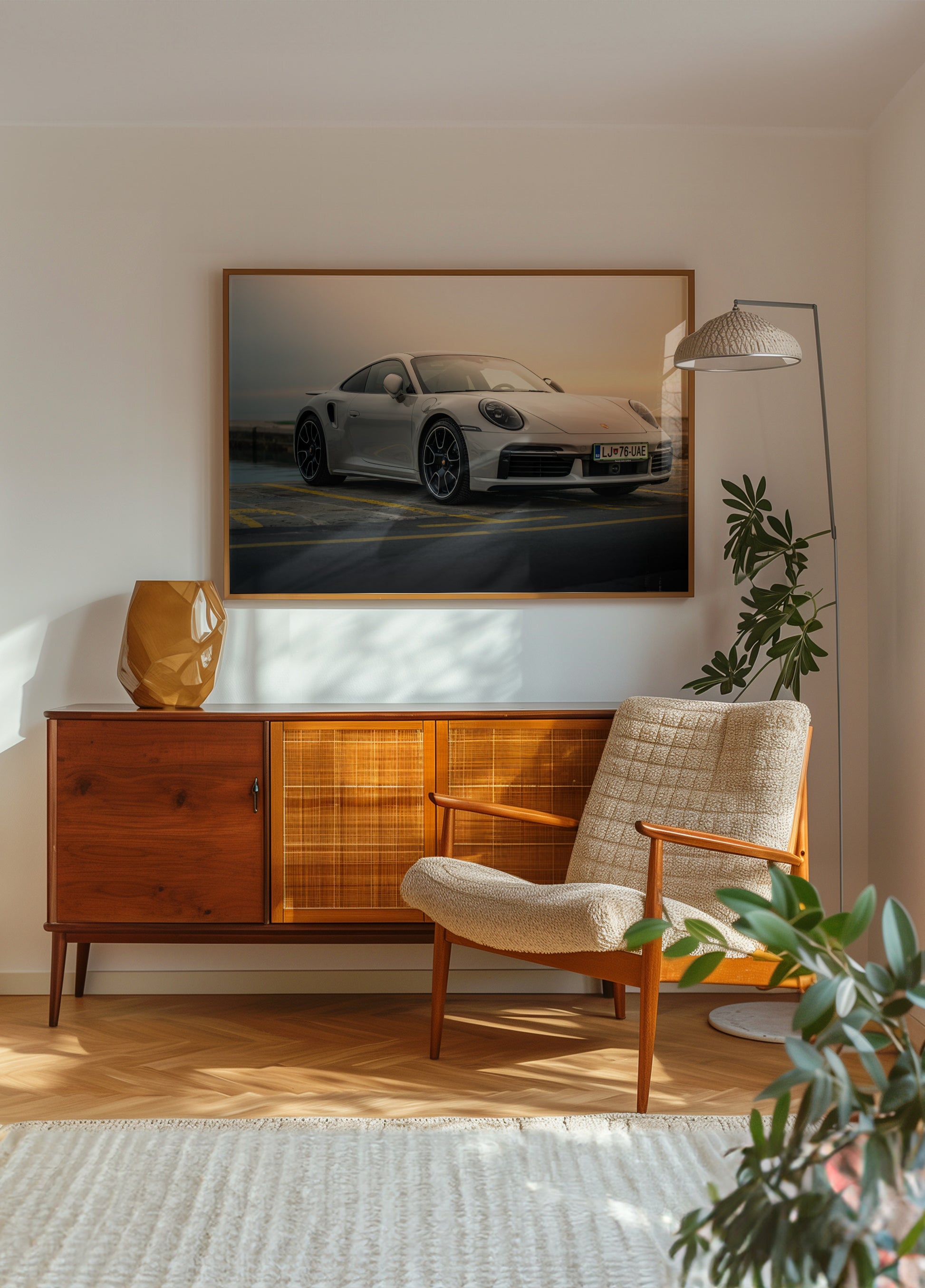 Tramonto moderno dell'automobile sportiva