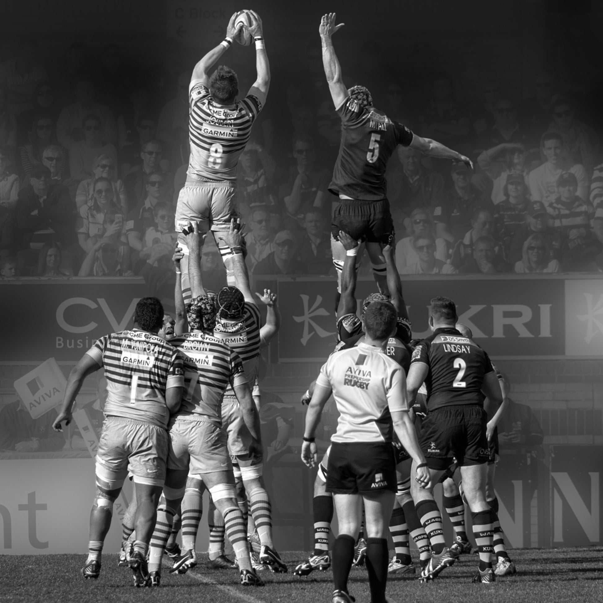 Azione di rimessa laterale nel rugby