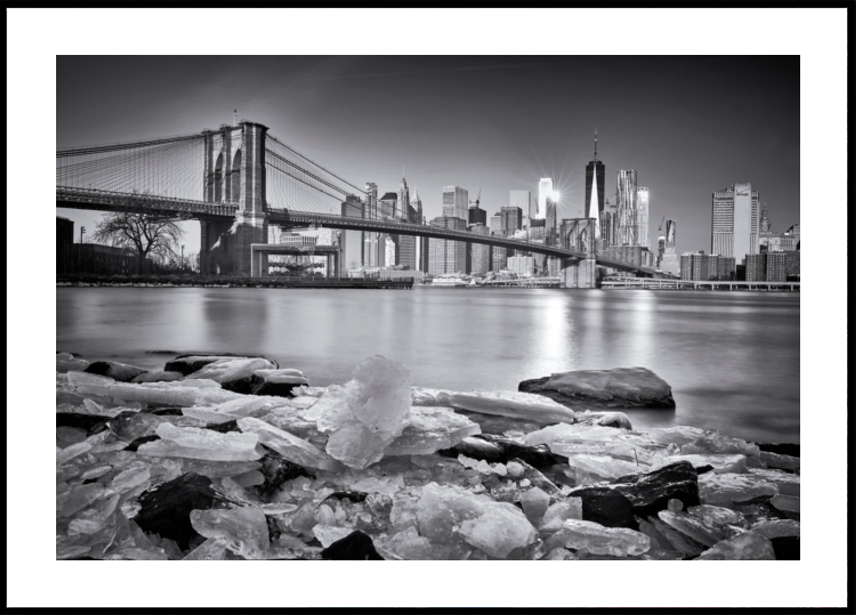Vista invernale del ponte di Brooklyn