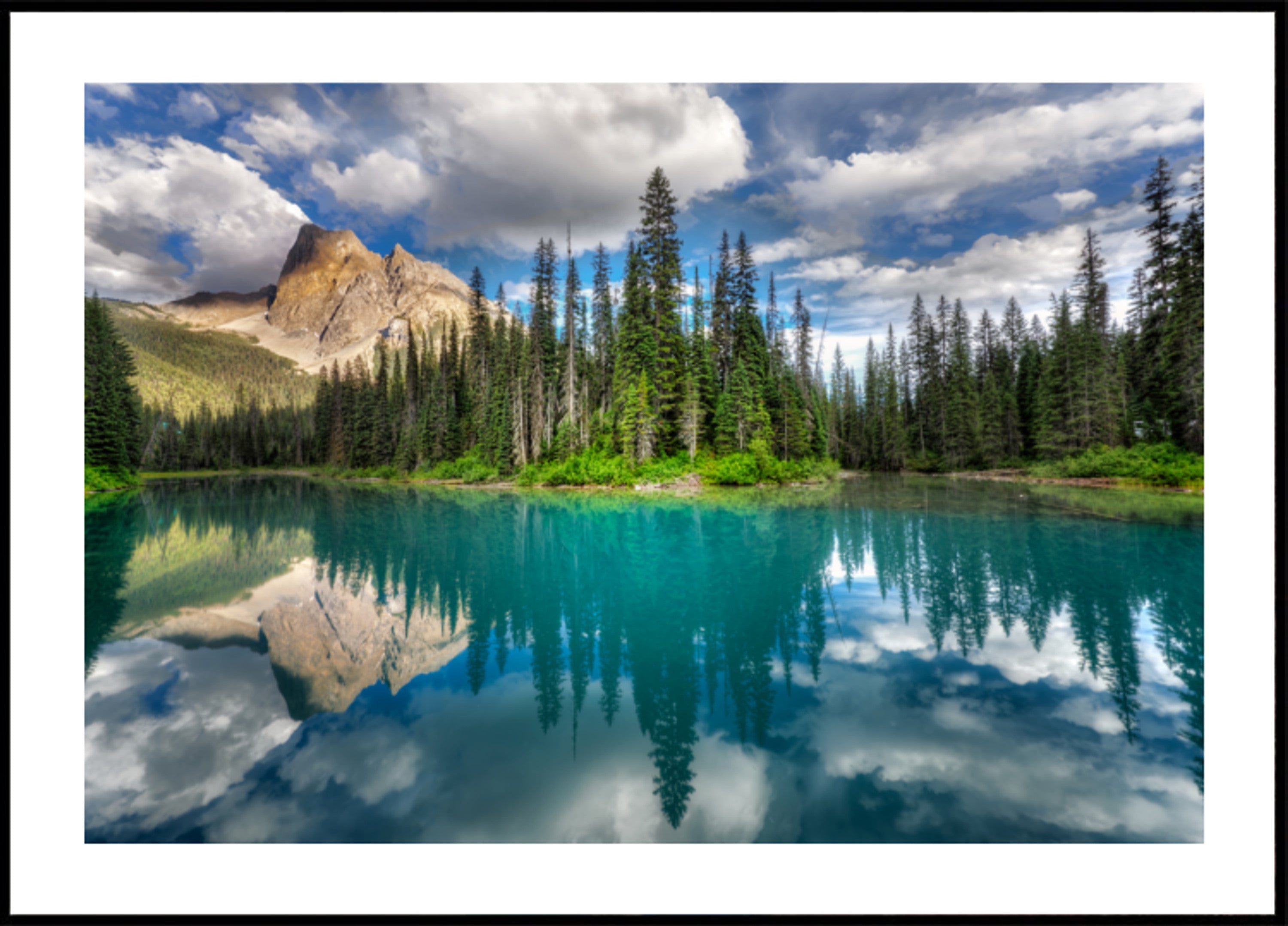 Riflessione del lago turchese